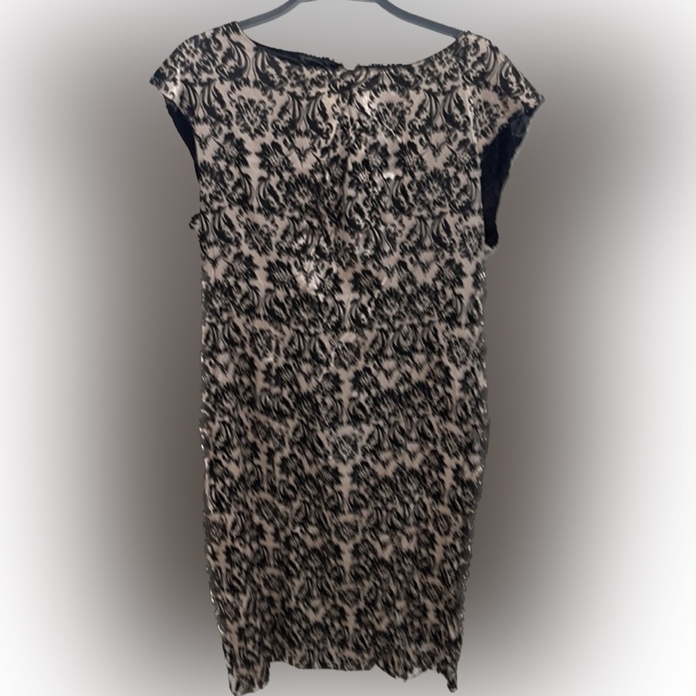 New York and Company Gold and Black Sleeveless Dress. Size XL.